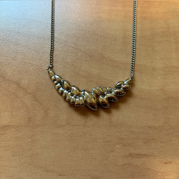 New Swarovski Crystal Necklace - Picture 6 of 8